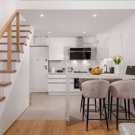 Gallery Apartment Megan2 With Parking 카스타브 외부 사진