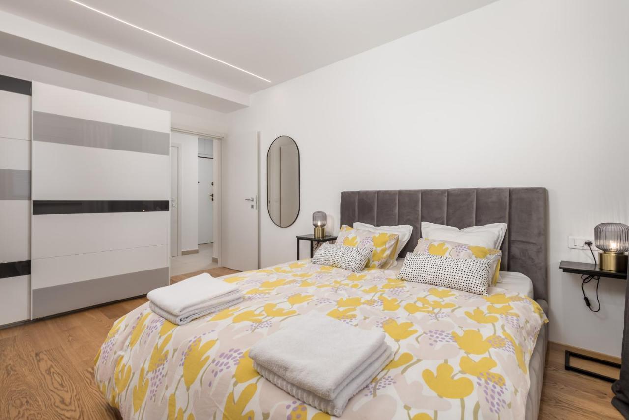 Gallery Apartment Megan2 With Parking 카스타브 외부 사진