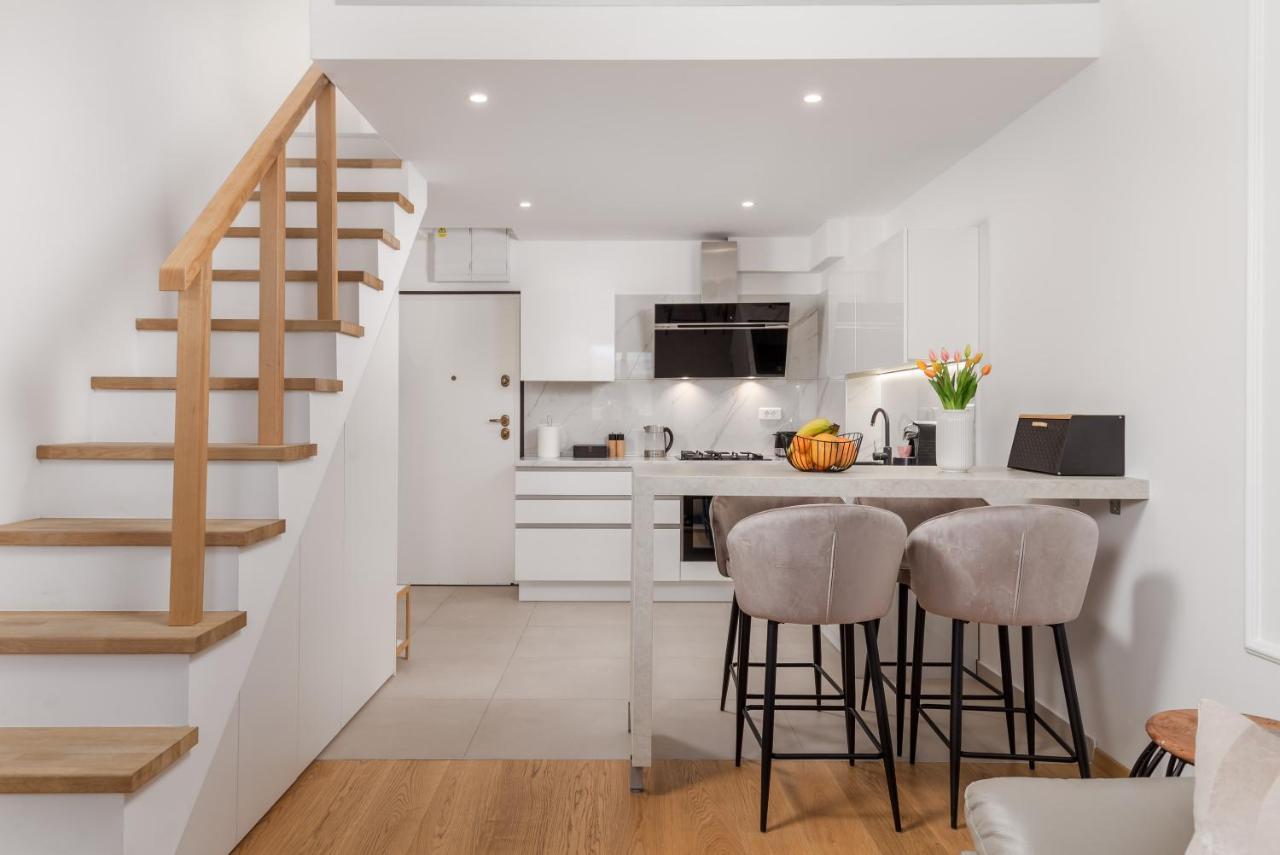 Gallery Apartment Megan2 With Parking 카스타브 외부 사진